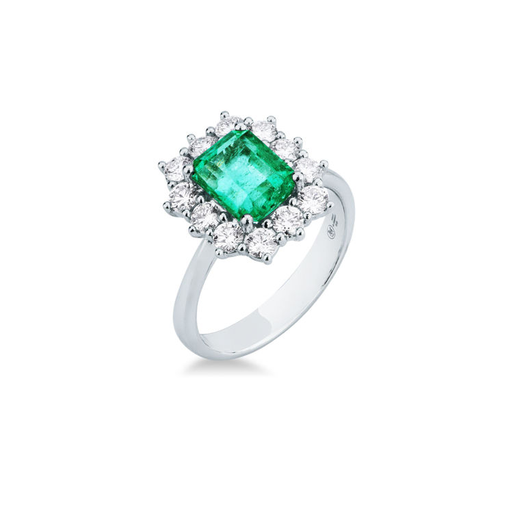 Picture of Ring with emerald and diamond in white gold