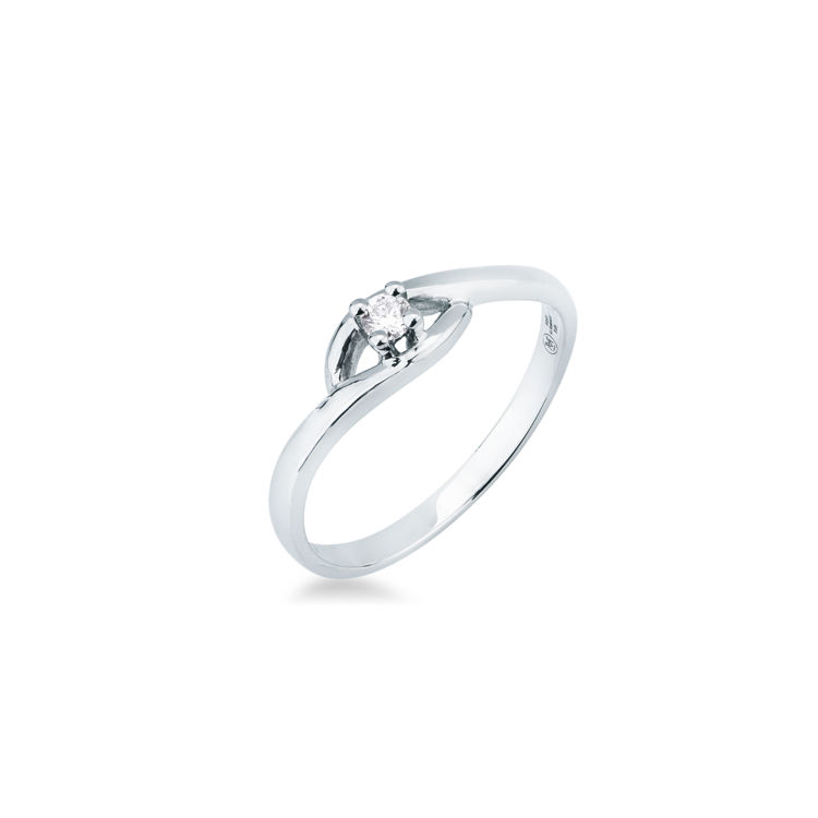 Picture of Solitaire ring with diamond in white gold