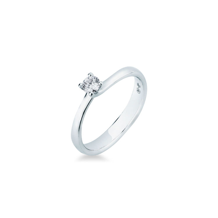 Picture of Solitaire ring with diamond in white gold