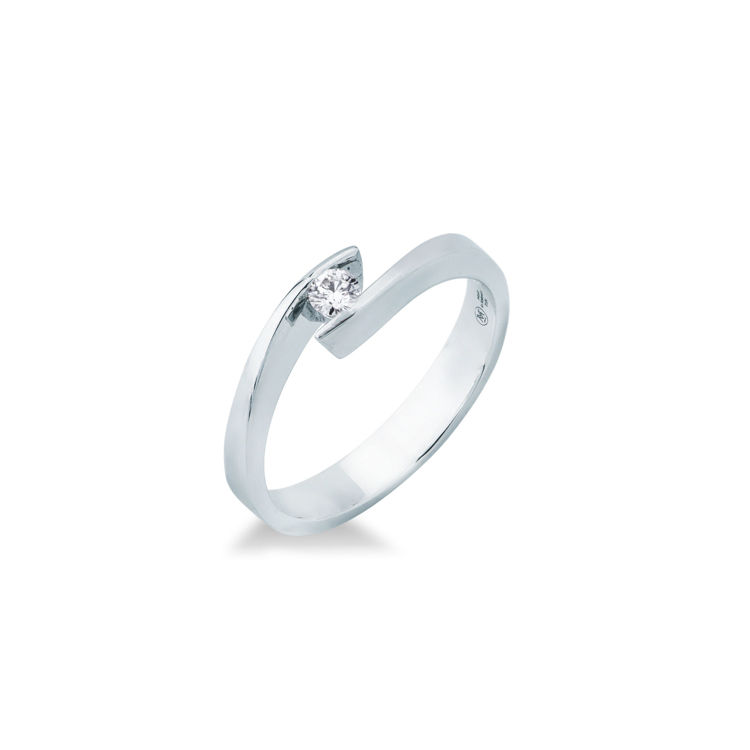 Picture of Solitaire ring with diamond in white gold