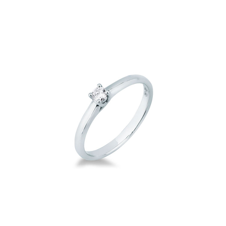 Picture of Solitaire ring with diamond in white gold