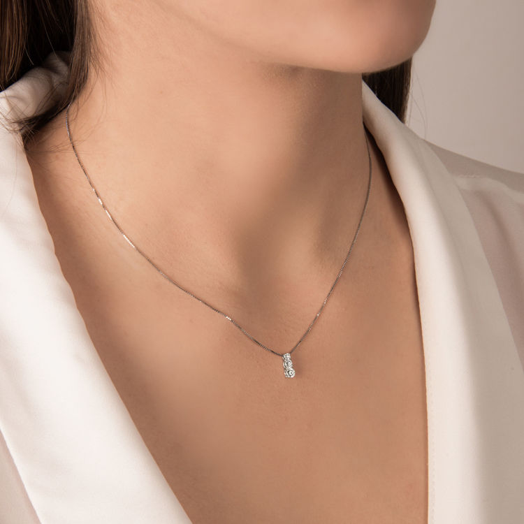 Picture of Necklace with diamond in white gold