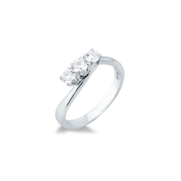 Picture of Ring with diamond in white gold