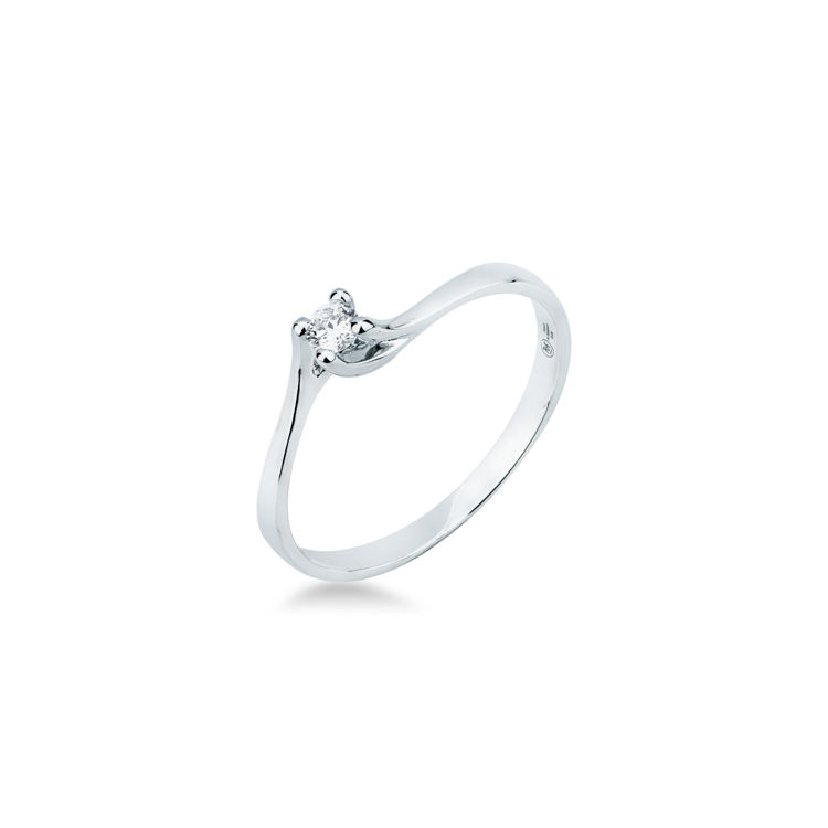 Picture of Solitaire ring with diamond in white gold