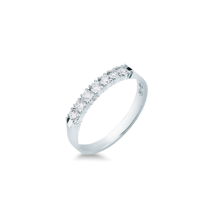 Picture of Riviera ring with diamond in white gold