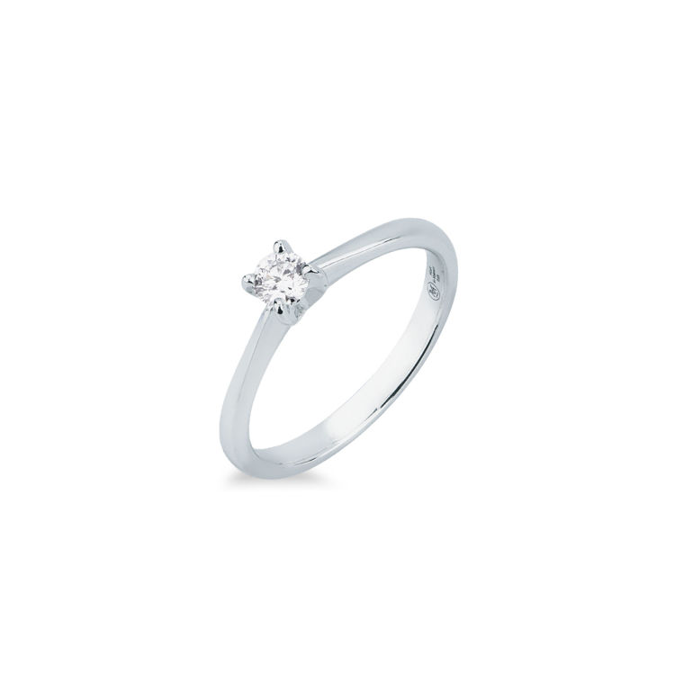 Picture of Solitaire ring with diamond in white gold