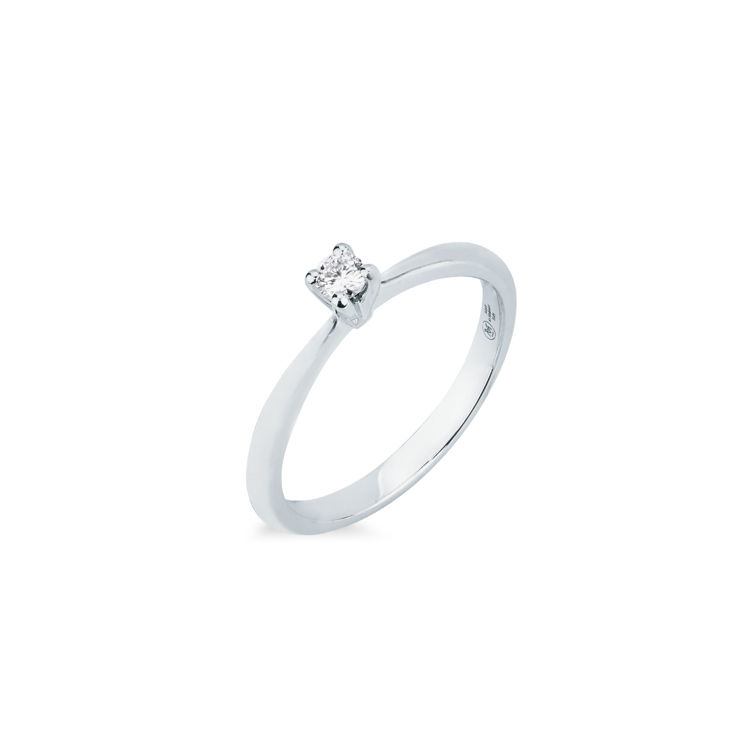 Picture of Solitaire ring with diamond in white gold