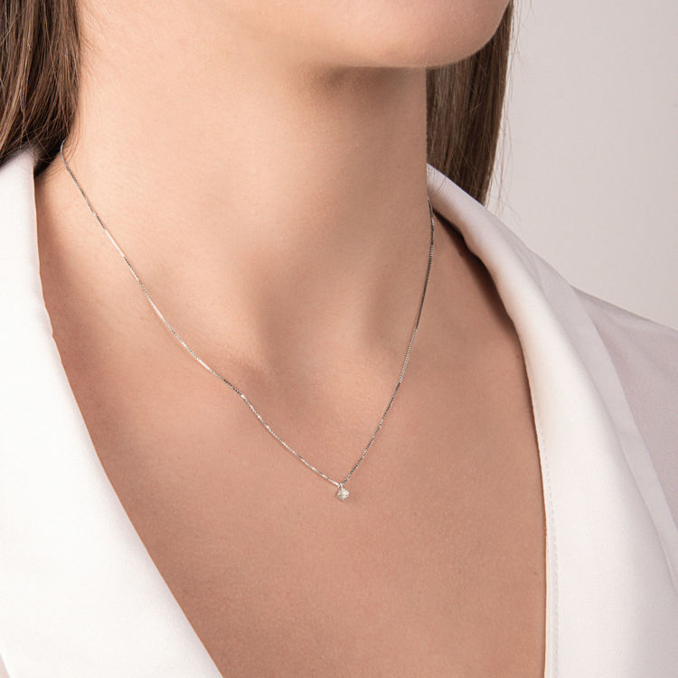 Picture of Necklace with diamond in white gold