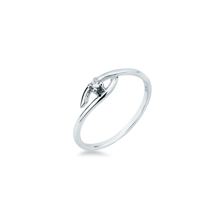 Picture of Solitaire ring with diamond in white gold