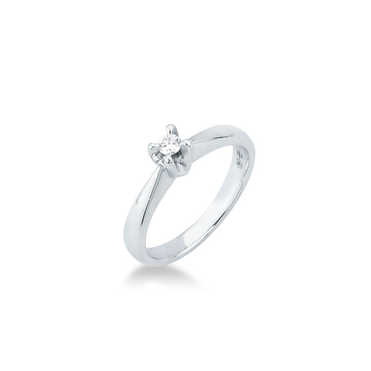 Picture of Solitaire ring with diamond in white gold