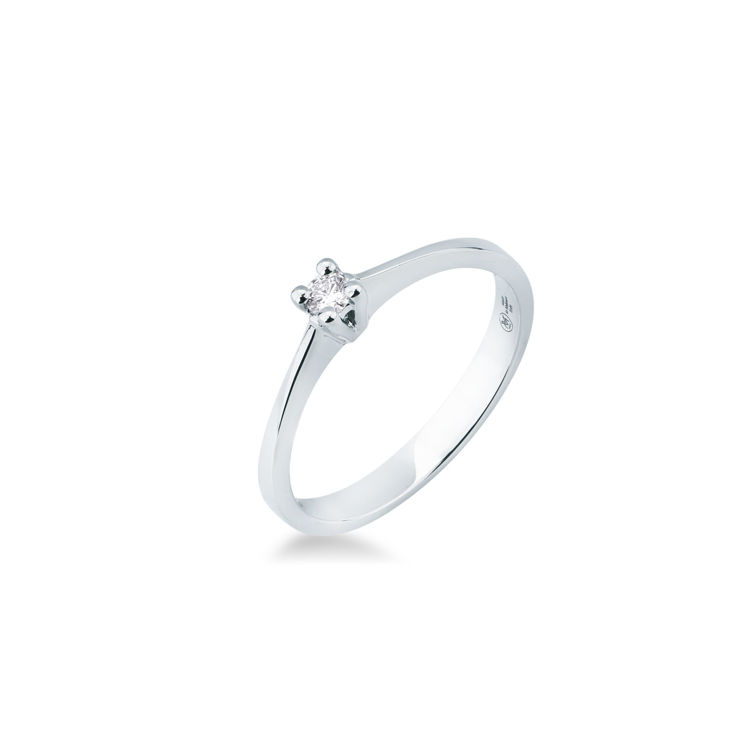 Picture of Solitaire ring with diamond in white gold