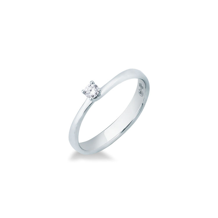 Picture of Solitaire ring with diamond in white gold