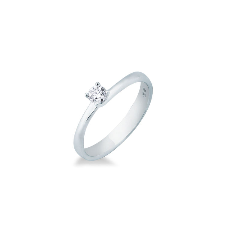 Picture of Solitaire ring with diamond in white gold