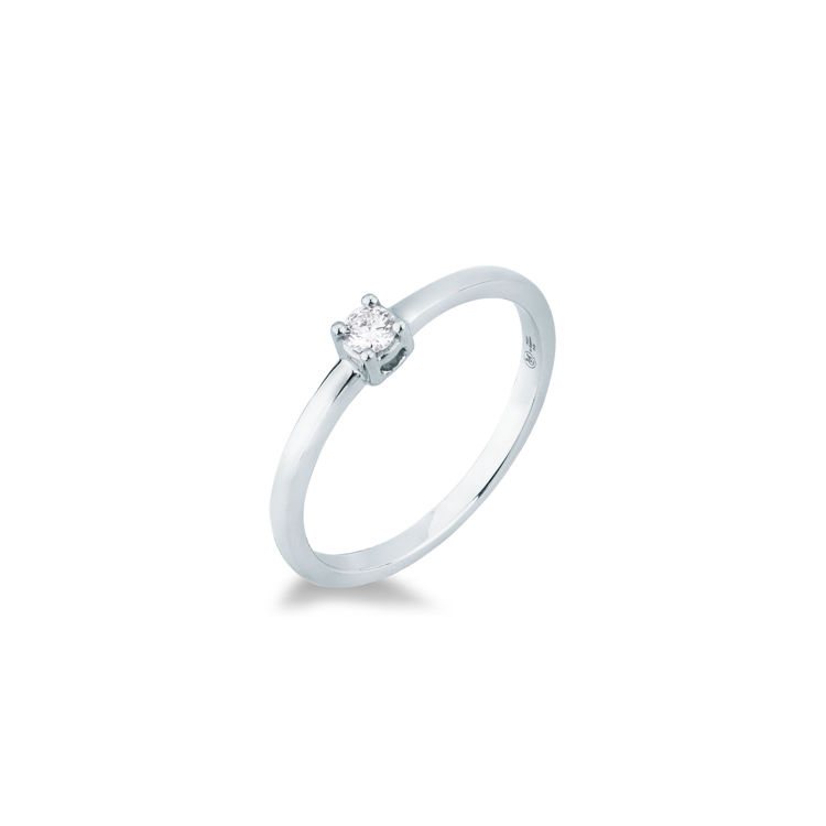 Picture of Solitaire ring with diamond in white gold