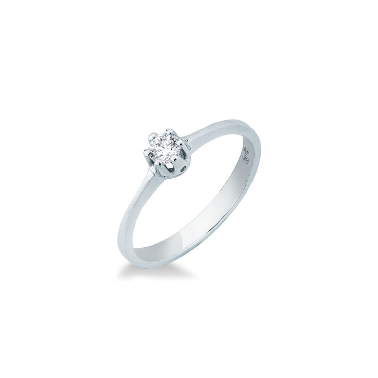 Picture of Solitaire ring with diamond in white gold