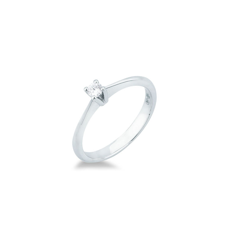 Picture of Solitaire ring with diamond in white gold