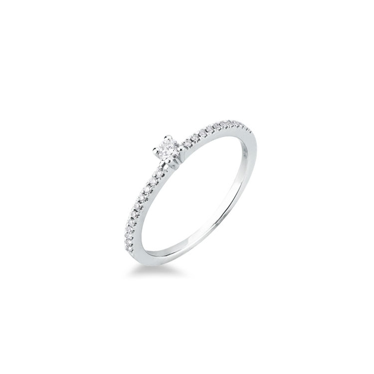 Picture of Ring with diamond in white gold