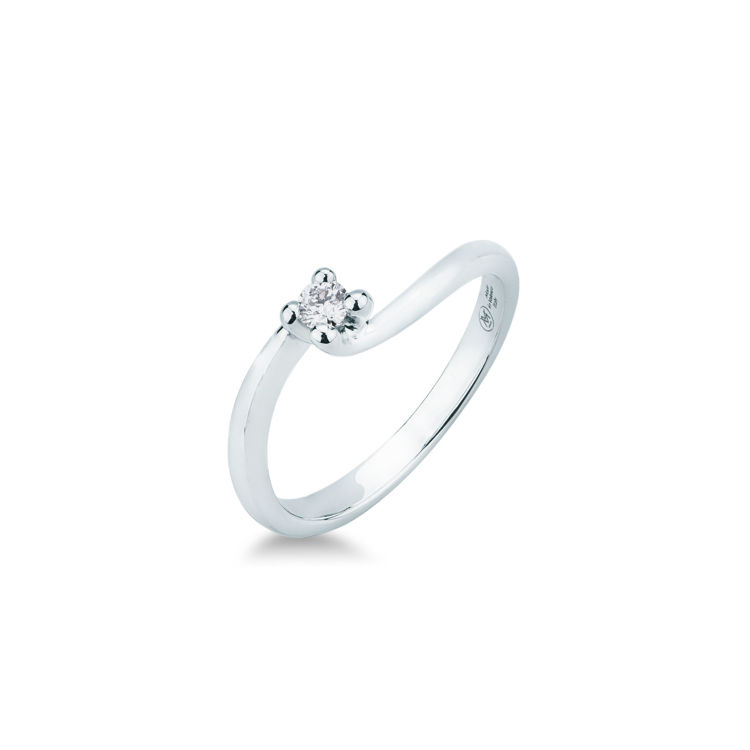 Picture of Solitaire ring with diamond in white gold