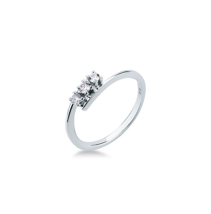 Picture of Ring with diamond in white gold