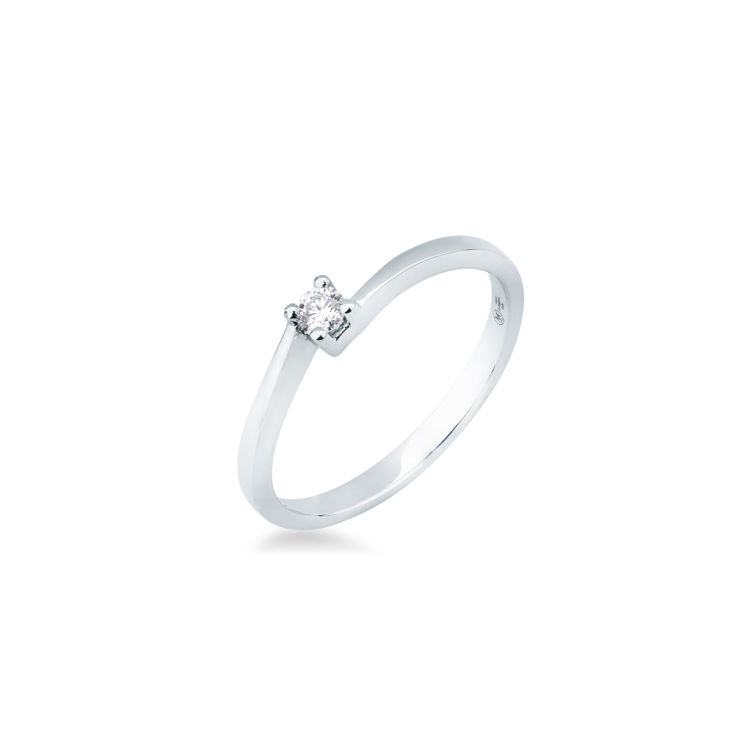 Picture of Solitaire ring with diamond in white gold