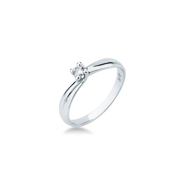 Picture of Solitaire ring with diamond in white gold