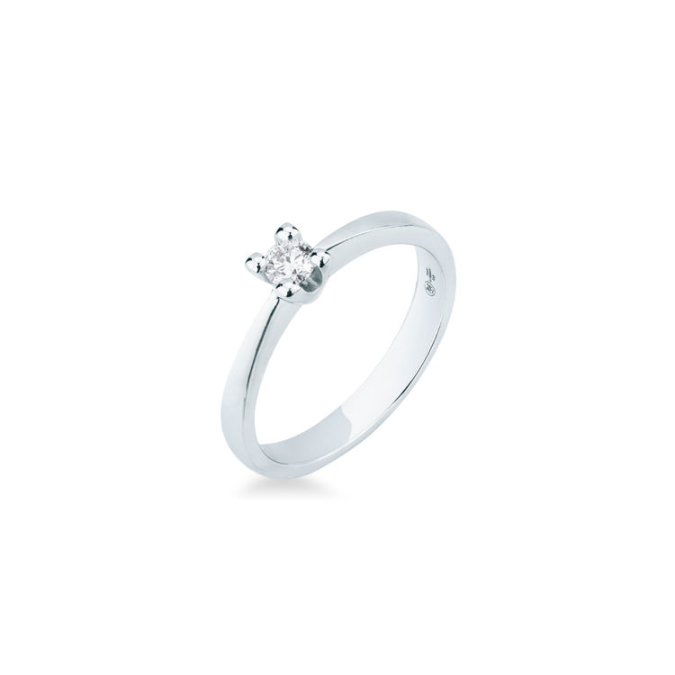 Picture of Solitaire ring with diamond in white gold